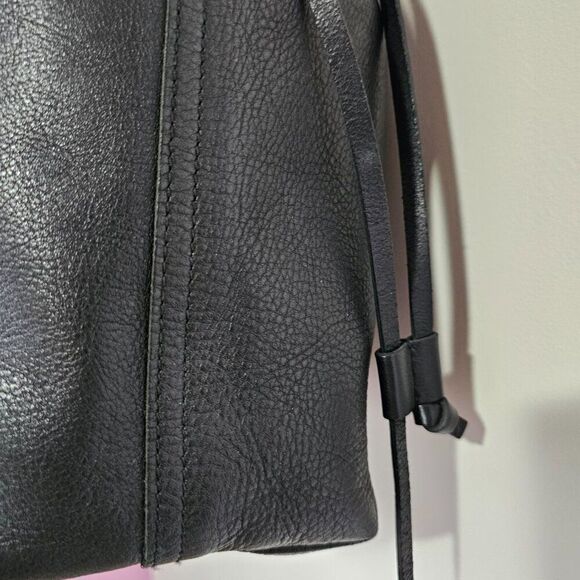 EUC MADEWELL BLACK LEATHER TRANSPORT DRAWSTRING TOTE LARGE - Picture 7 of 16